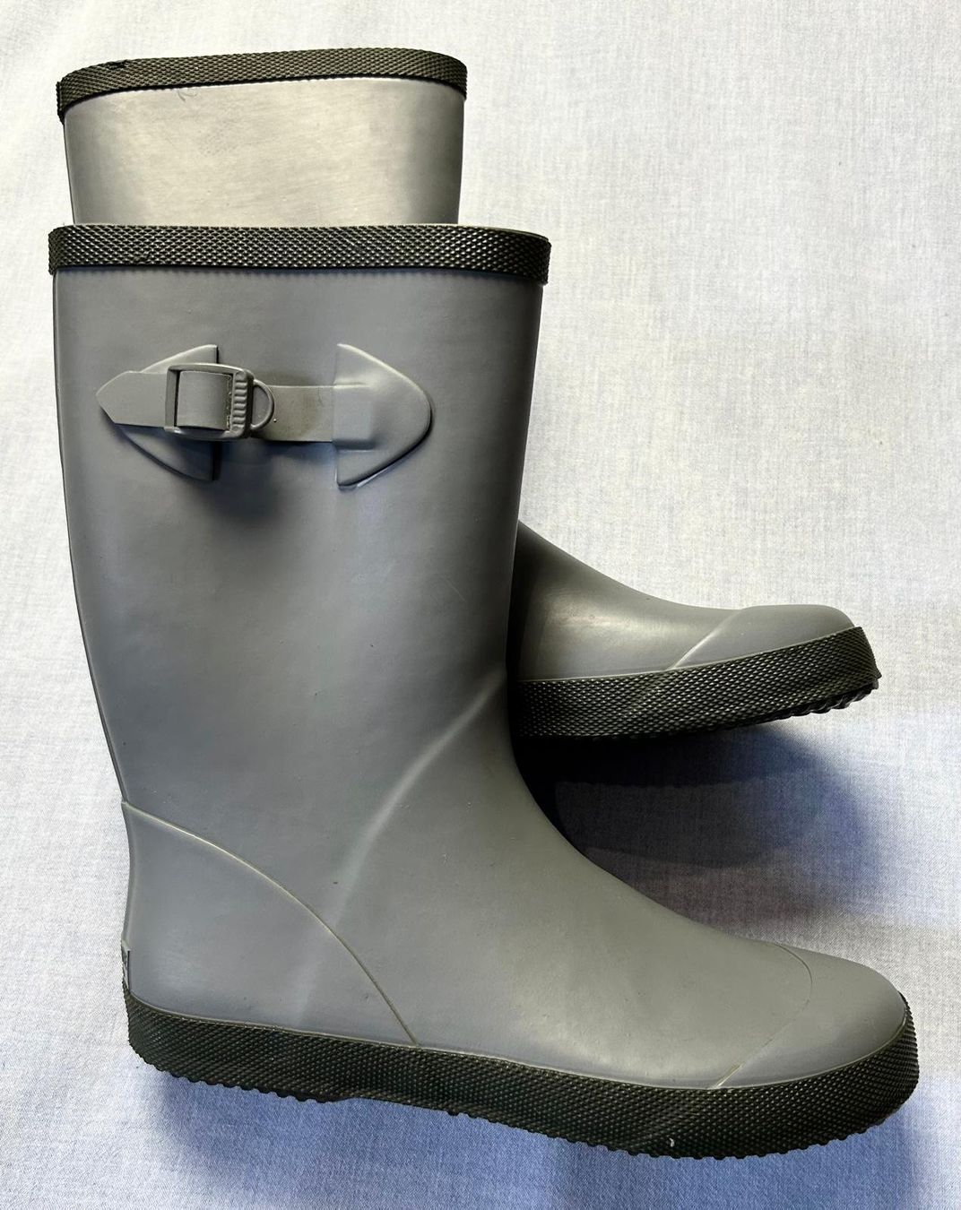 Herrenschuhe: Gummistiefel  Gr.35 – Neu (gemäss Beschreibung) aus Thun von Alexanna