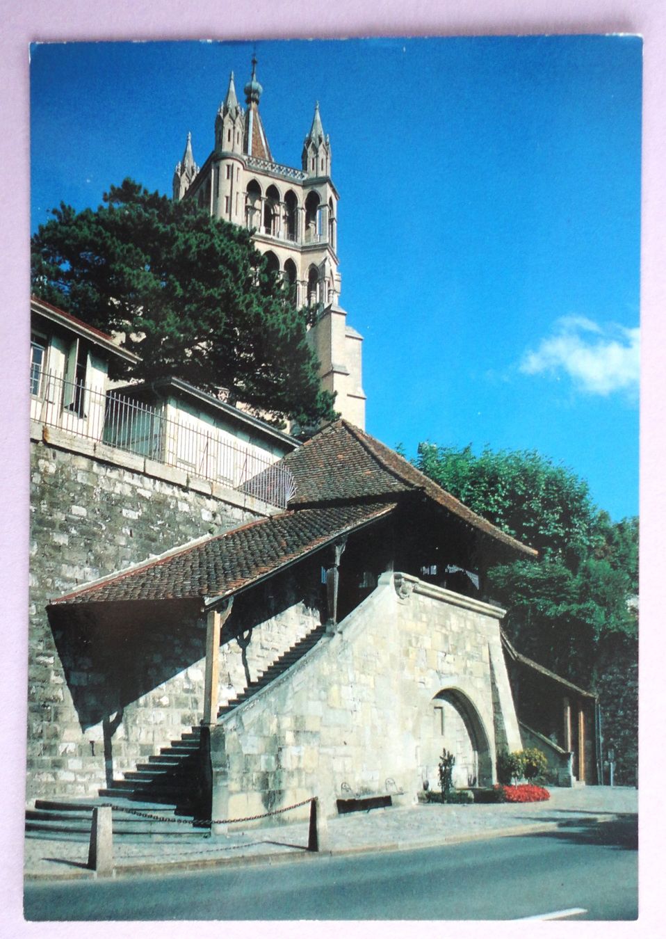 Ansichtskarten: Lausanne, la cathédrale – Gebraucht aus Fétigny von Billy2miny