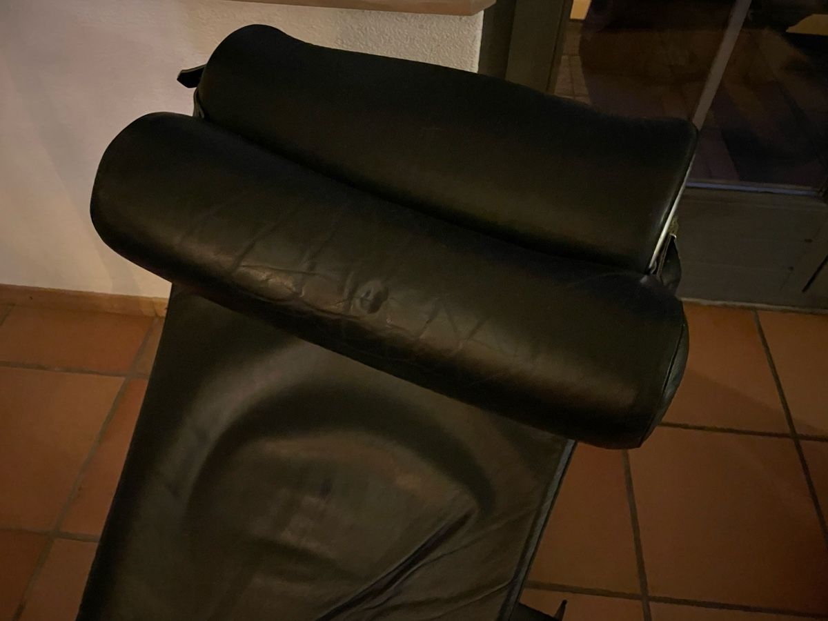 Le Corbusier Chaises longues: LC4 fauteuil  – D'occasion à Lamboing par christopheO 2