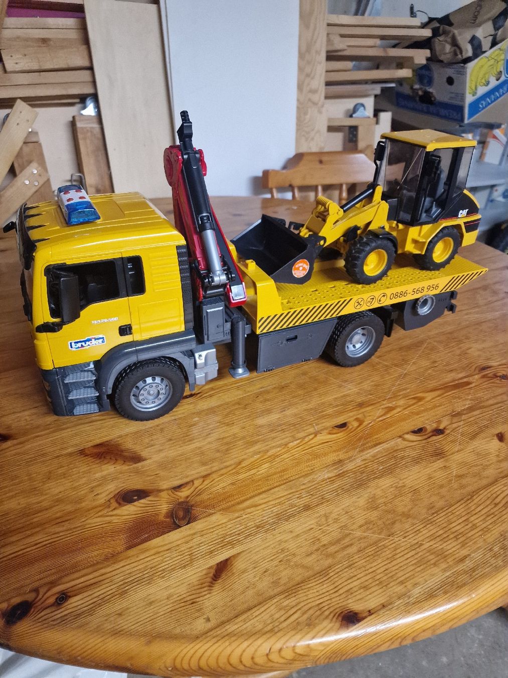 Bruder Jouets: Bruder Abschleppwagen mit Bagger – D'occasion à Herzogenbuchsee par ioa_zcm6 5