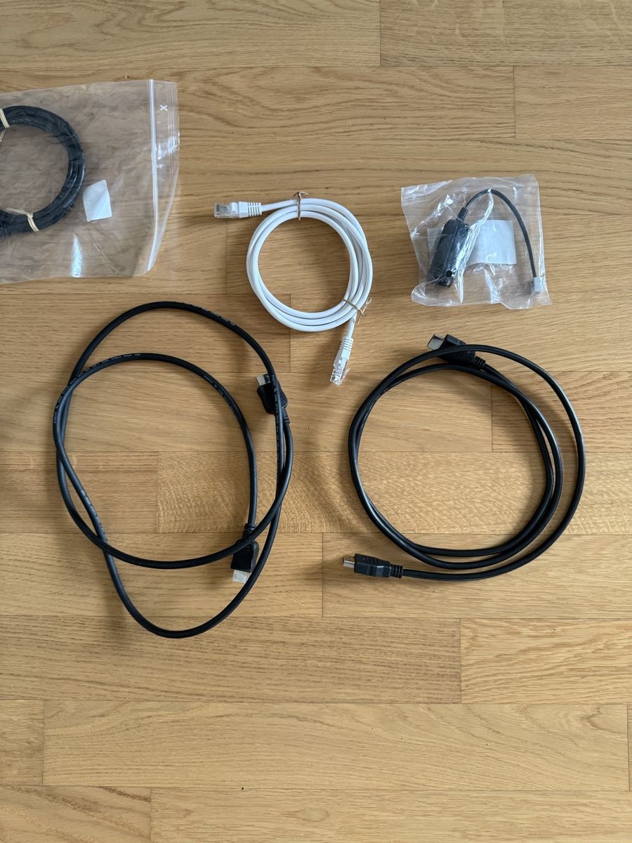 Cavi: Kabel-Set: HDMI, USB, Stromadapter, usw. – Usato da Sisseln AG venduto da Baslerin1981 2