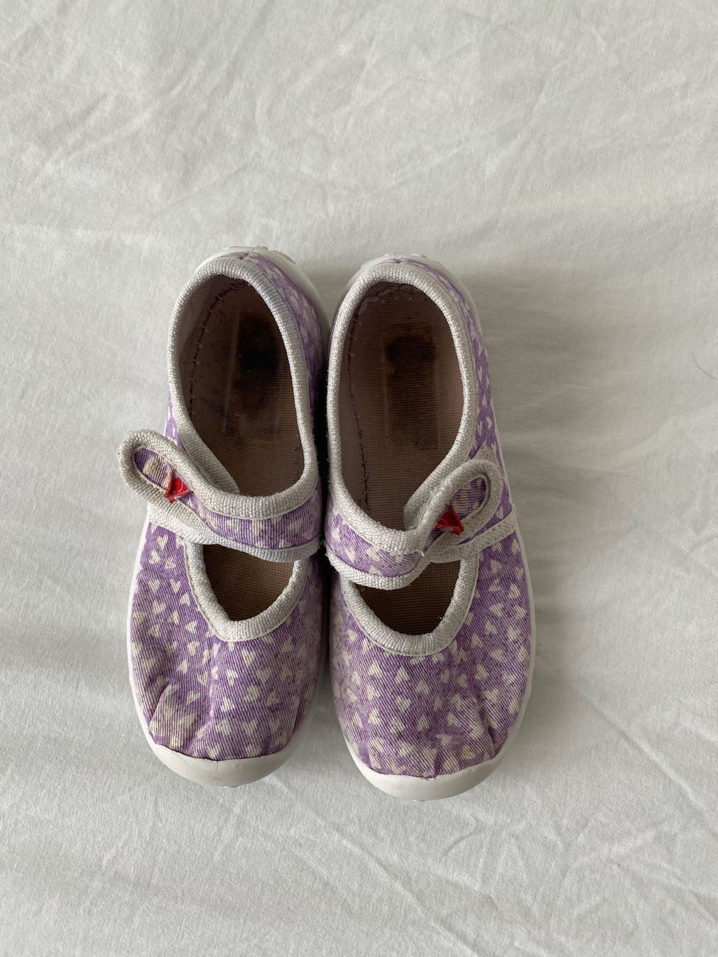Scarpe per ragazze: Kinder Hausschuhe, 26, Lila Muster – Usato da Dübendorf venduto da son_hy5t