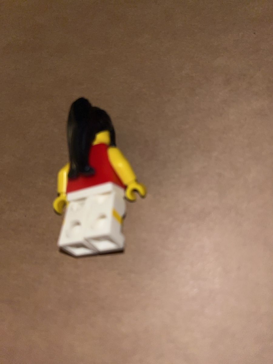 Lego Statuette: Lego Figur Cheerleaderin Top Zustand – Usato da Neuenhof venduto da Pixeline 1