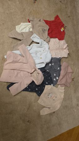 Lot de vêtements bébé fille taille 9mois