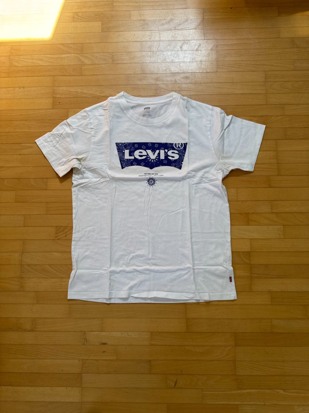 Levi's T-shirt: Levi's T-Shirt, Weiss, Grösse M – Usato da Riedikon venduto da rob_7dj6