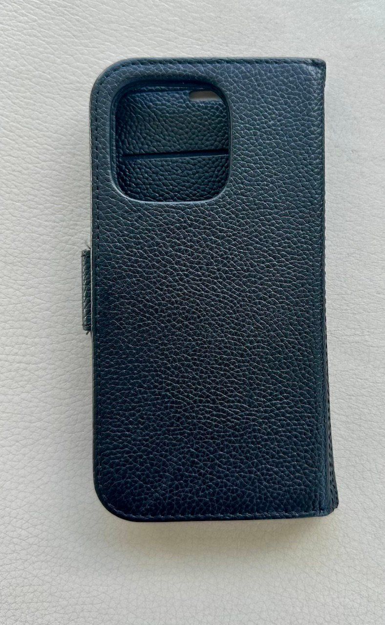 Cover & Protezioni schermo: iPhone 14 Pro Cover - iPhone Schutzhülle - 2 teilig  NEU – Nuovo e nell'imballaggio originale da Ried-Brig venduto da Challi 4