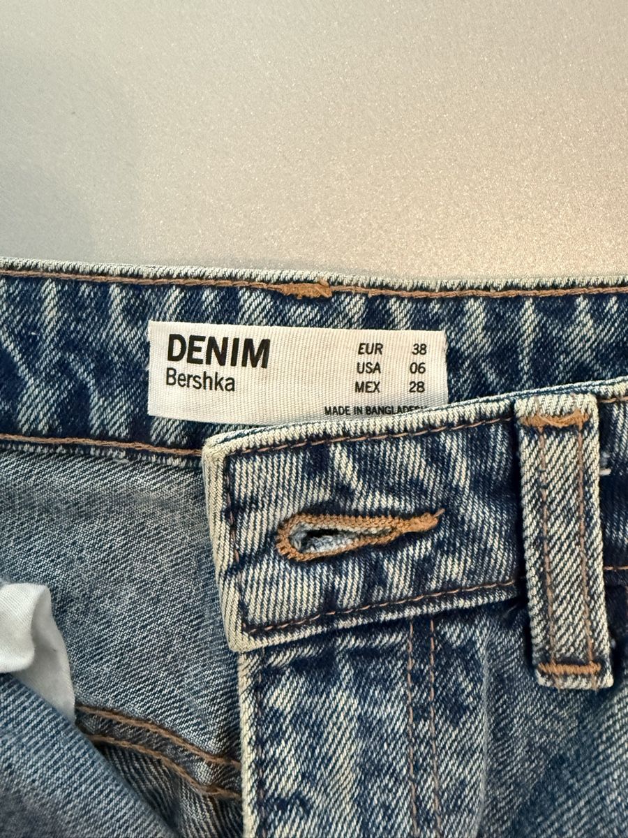 Bershka Gonne: Bershka Denim Skirt light blue  – Usato da Spreitenbach venduto da Sesil 1