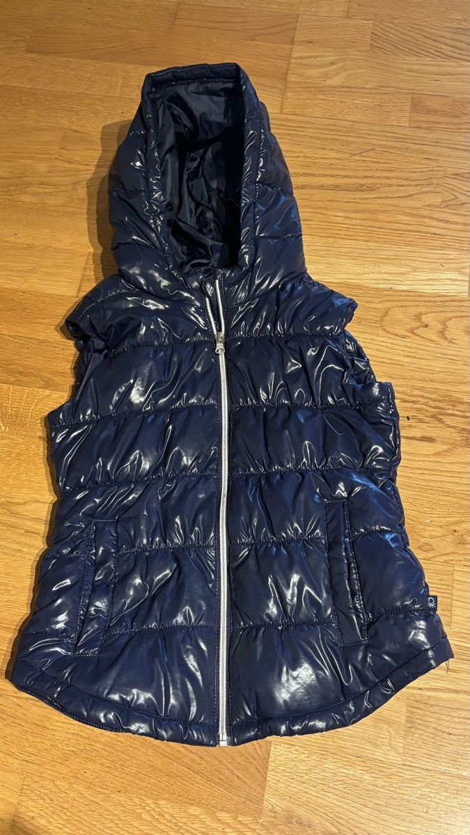 Benetton Altro abbigliamento per bambina: Gilet Benetton Gr. 150 – Usato da Wetzikon ZH venduto da pinkilady44