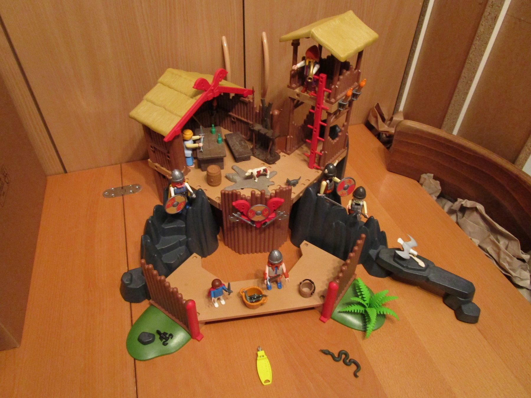 Playmobil Spielzeuge: Playmobil  -  Wikingerfestung – Gebraucht aus Wetzikon ZH von Storchadebar 1