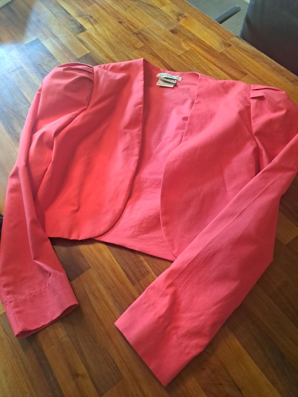 Bolero: Laura Ashley Bolerojäckli Gr.40 – Usato da Emdthal venduto da kasira