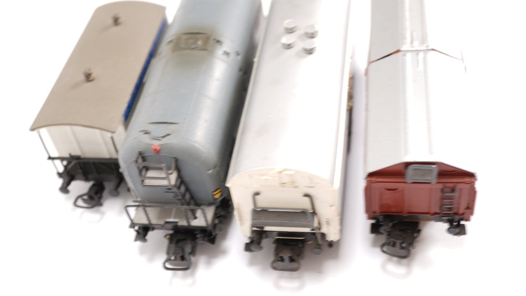 Modelleisenbahnen: e69 Konvolut H0 vier Güterwagen / Bastelware – Gebraucht aus Thun von evinka_gmbh 3