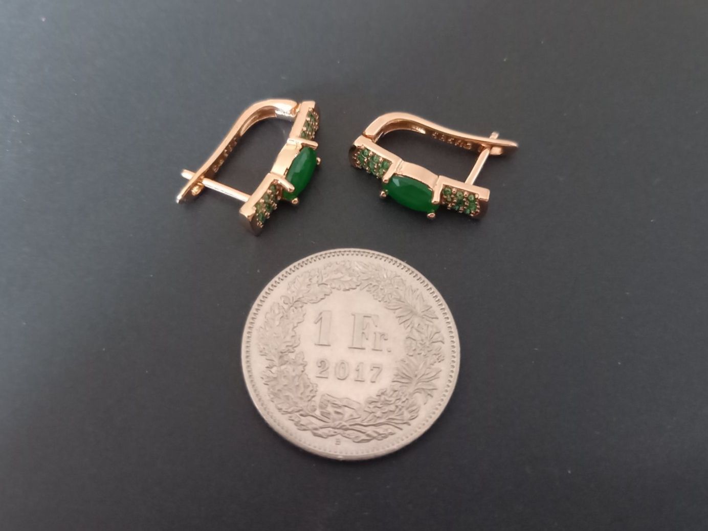 Ohrringe & -stecker: Vergoldet Ohrringe, mit Klappverschluss – Gebraucht aus St-Prex von big_c6bb 2