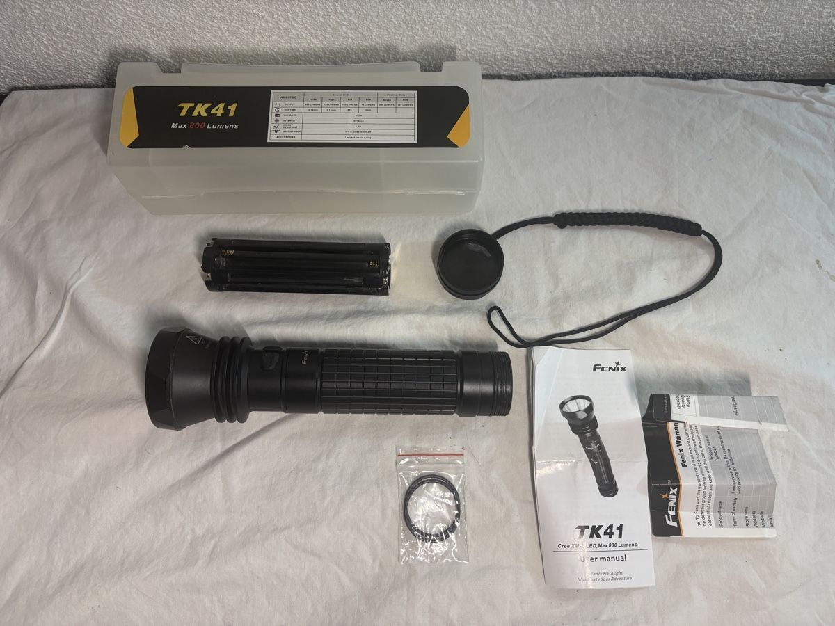 Fenix Lampade: Taschenlampe Fenix TK 40 – Usato da Küssnacht am Rigi venduto da sie_5yqs