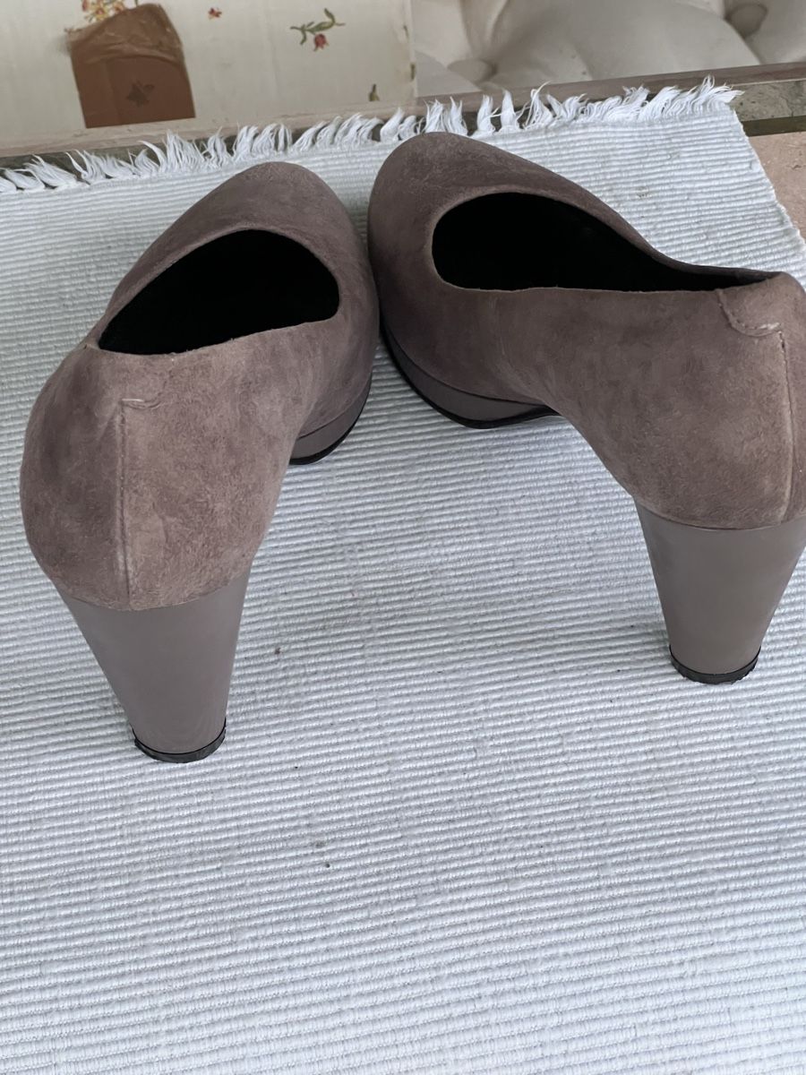 Damenschuhe: Pump 39 Leder graubraun  – Gebraucht aus Richterswil von Luke6 2