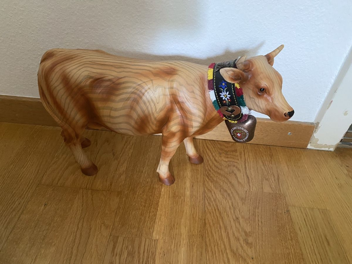 Statuette: 2 Kühe aus Holz – Nuovo e nell'imballaggio originale da Zürich venduto da Ethno1 2