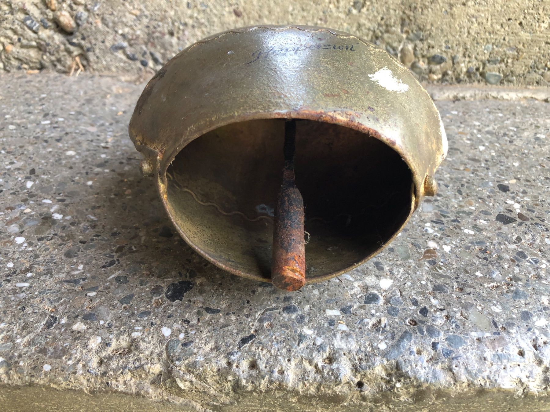 Glocken & Treicheln: Rustikale kleine Kuhglocke "Rapperswil" – Gebraucht aus Schübelbach von Dolly990_2 2