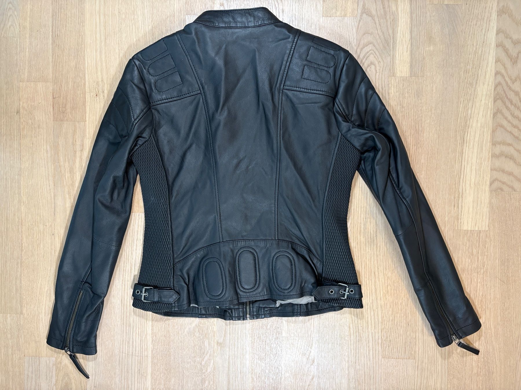 Jacken: Stylishe Lederjacke von Cafe Racer – Gebraucht aus Elgg von Jo_Naj 1