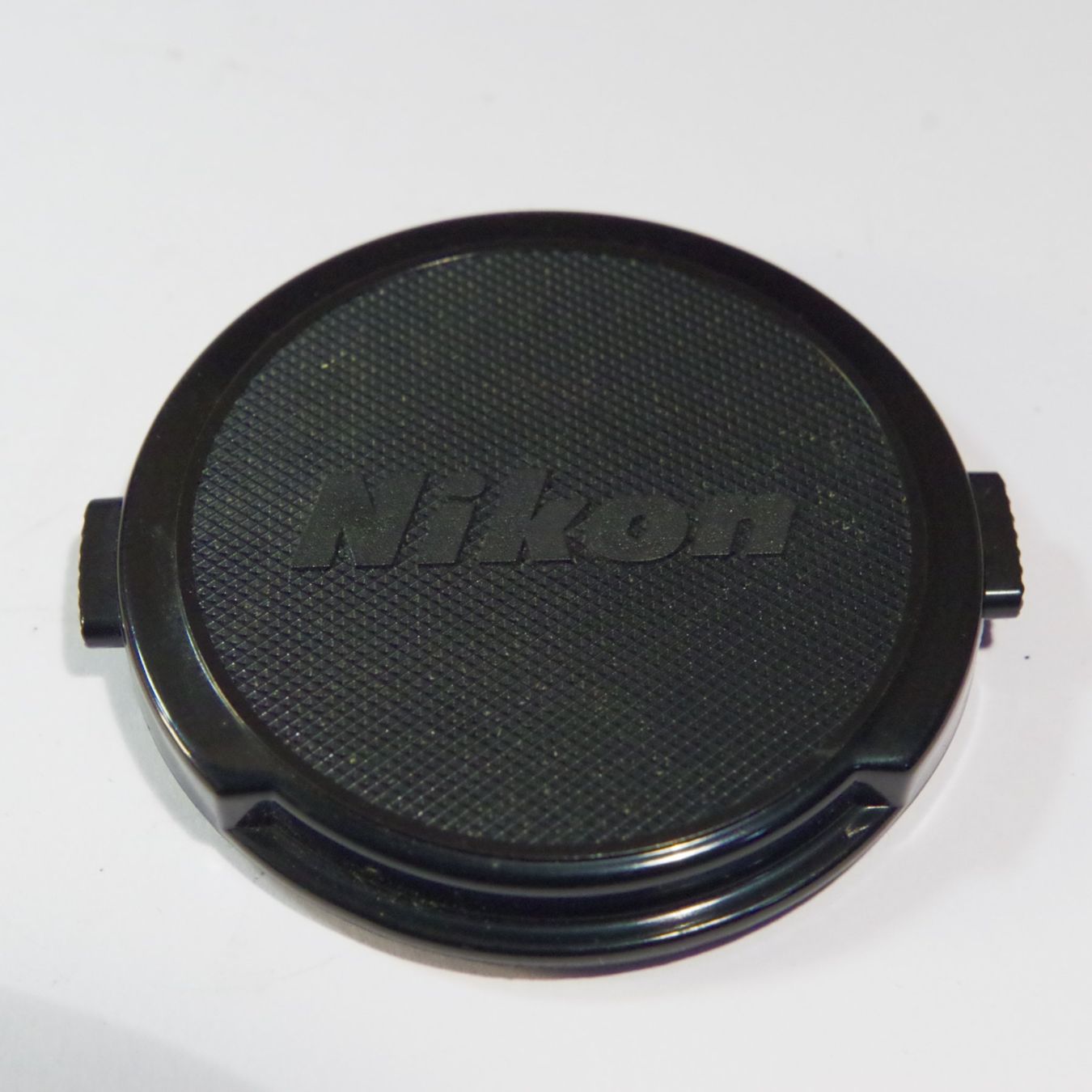 Nikon Obiettivi: Nikon Objektivdeckel 52mm altes Design schwarz – Usato da Erlinsbach venduto da foto_5018