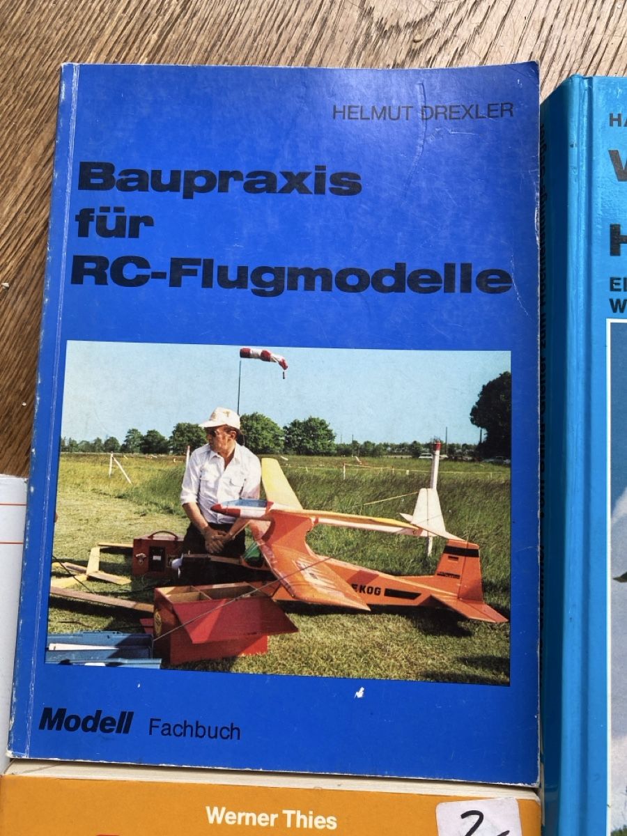 Bücher: Modellbau Bücher Sammlung - RC-Flugzeuge  – Gebraucht aus Basel von Huba888 4