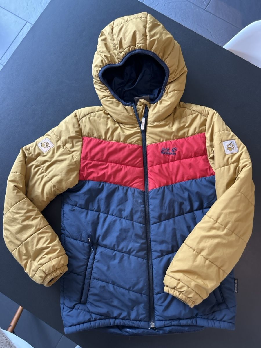 Jack Wolfskin Giacche & Cappotti: Jacke Jack Wolfskin 152 – Usato da Benken ZH venduto da Pinot2015