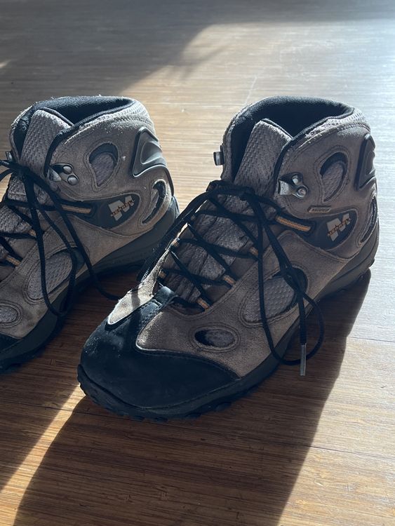 Merrell Chaussures garçon: Merrell Wanderschuhe Gr. 37 Kinder – D'occasion à Diepoldsau par Sonne14