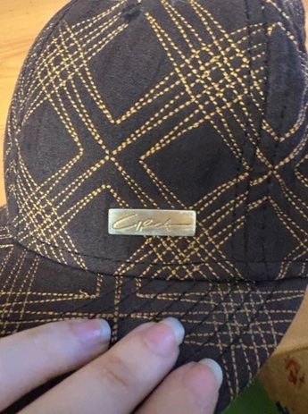 Copricapi, berretti & cappellini: Casquette stylée – Usato da Lausanne venduto da milou201619 3