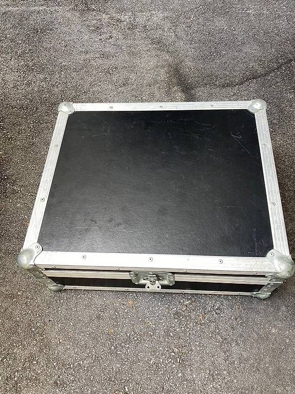 Mischpulte: Multicore RoadMaster  system 16/4 + Flight Case – Gebraucht aus Sion von Snare 3