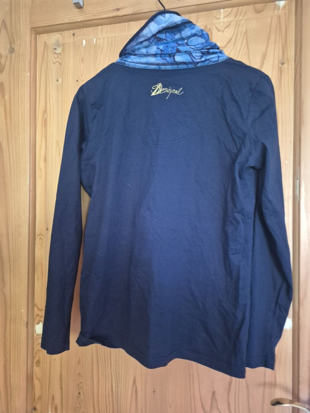 Desigual T-shirt: 2 Shirts von Desigual XL – Usato da Birmenstorf AG venduto da pelasa 3