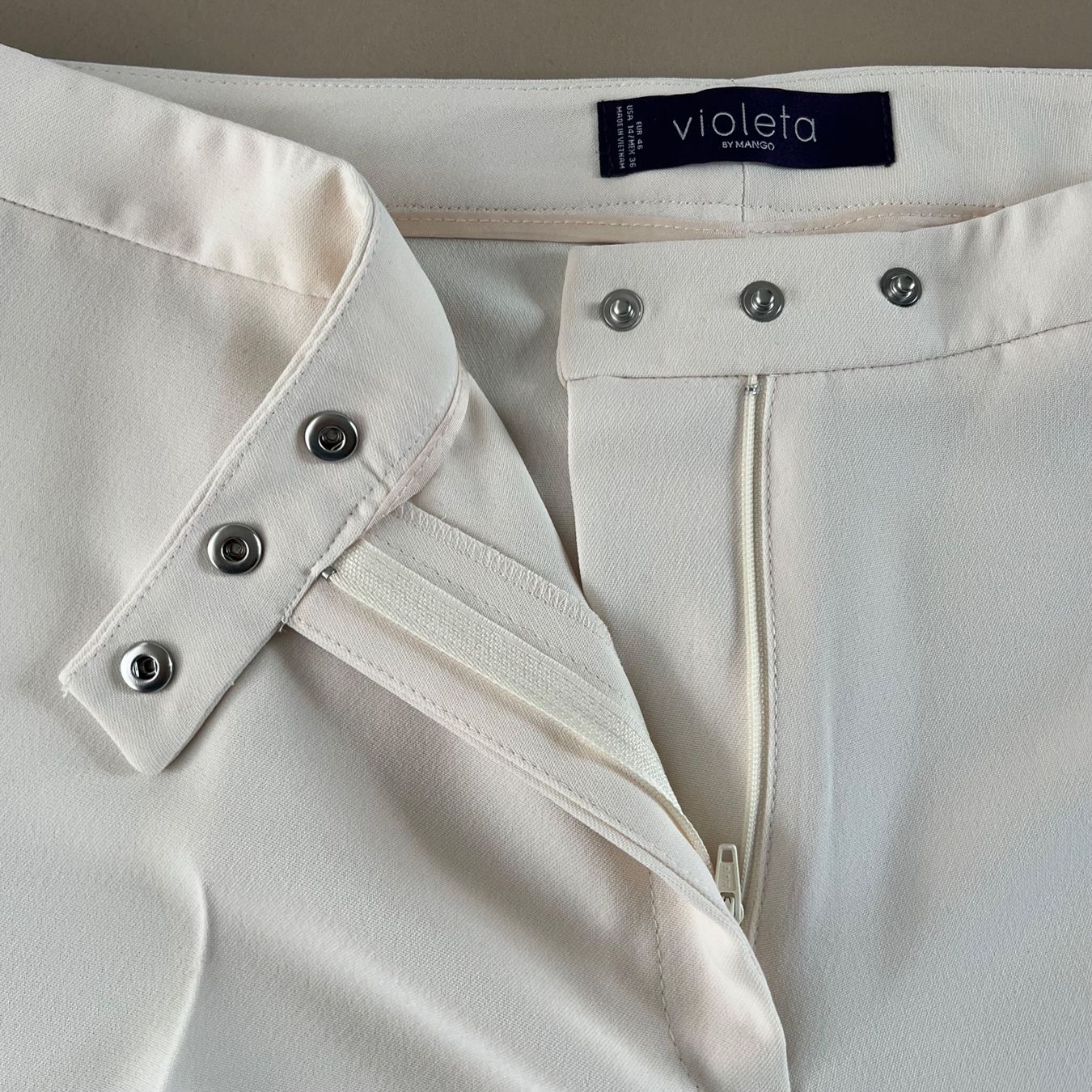 Mango Pantalons: VIOLETA BY MANGO Hose 🤍 – D'occasion à Zürich par ClosetQueen 3
