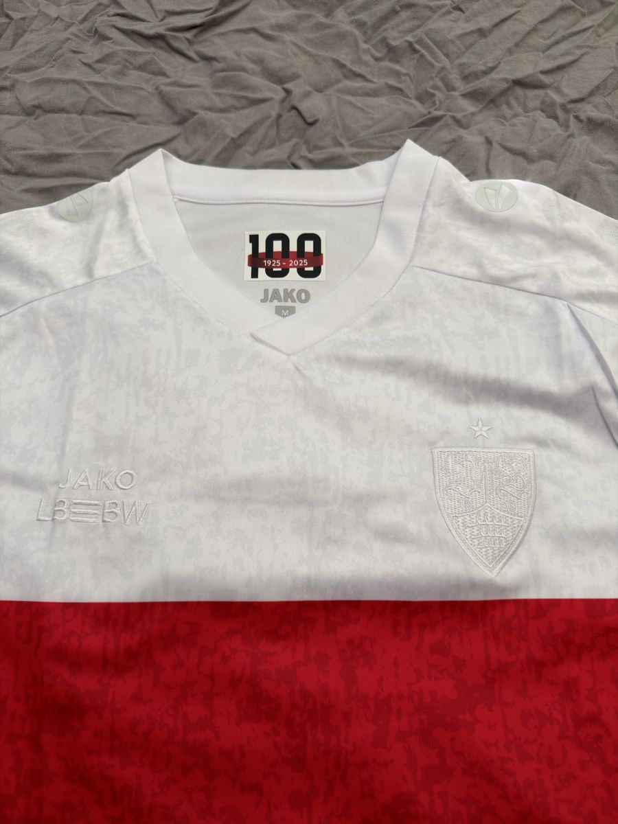 Jako Canottiere & Pantaloni: VFB STUTTGART TRIKOT 100 JAHRE BRUSTRING EDITION – Nuovo (secondo la descrizione) da Biberist venduto da Eliasm_18 1