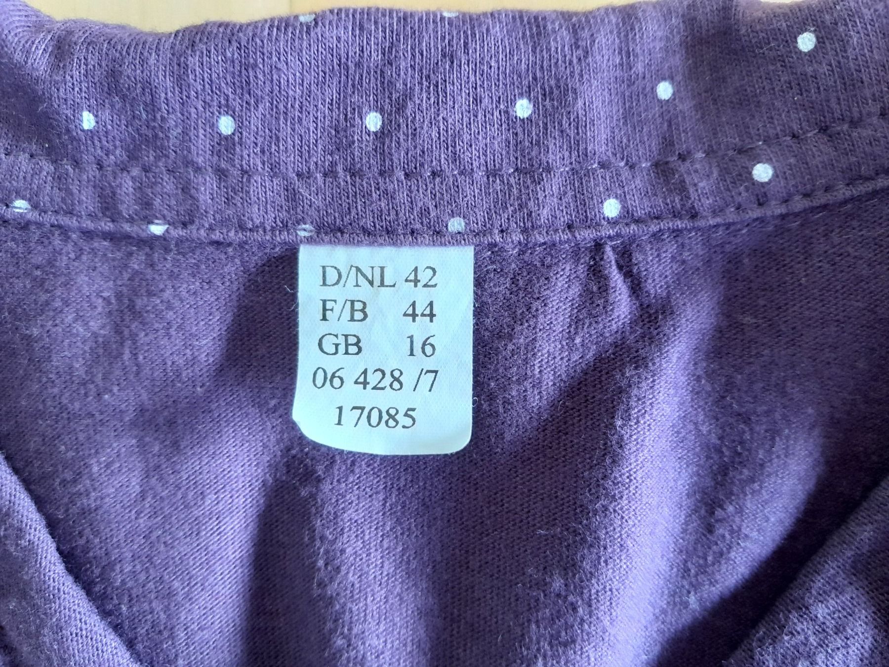 Pulls & Sweat-shirts: Pull 42-44 – D'occasion à Charmey (Gruyère) par Laulau.sansan 1
