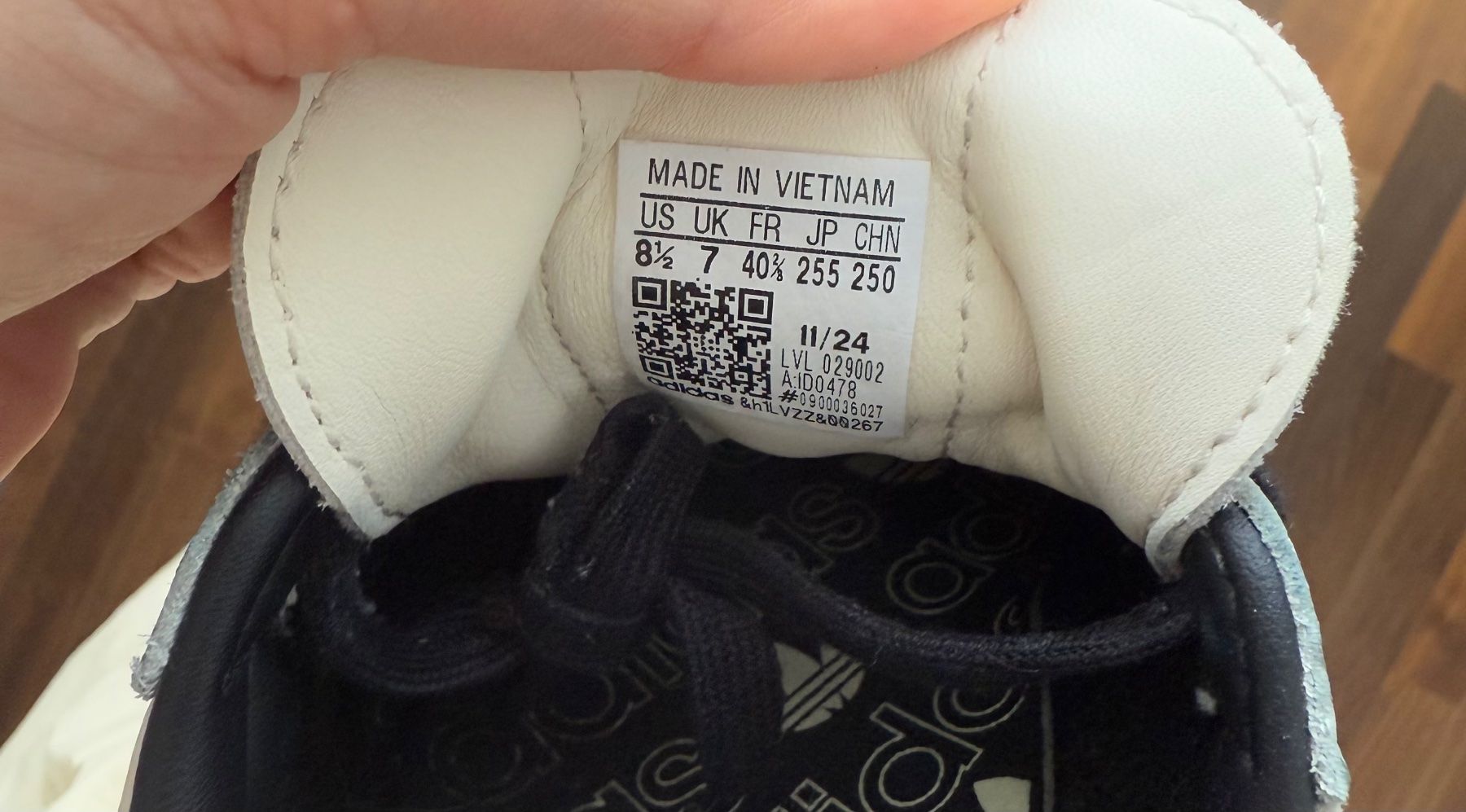 Adidas Scarpe da donna: Samba OG Cream Grösse 40 2/3 – Usato da Zürich venduto da Mariavlstr 5