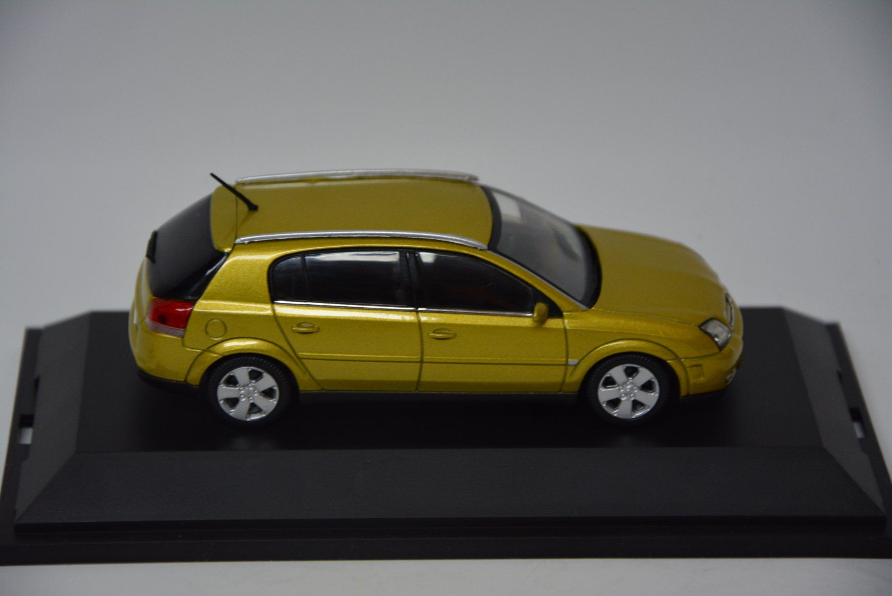 Schuco Modellautos: Opel Signum , Schuco , 1:43 – Neu und originalverpackt aus Goldach von Feivel9 5