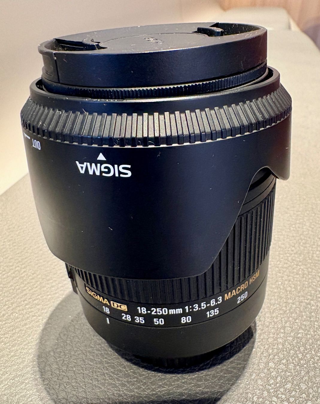 Nikon Kamera: Nikon D7100 mit 5 Objektiven, Akkugriff und Blitz – Gebraucht aus Wittenbach von mal_ll8g 6
