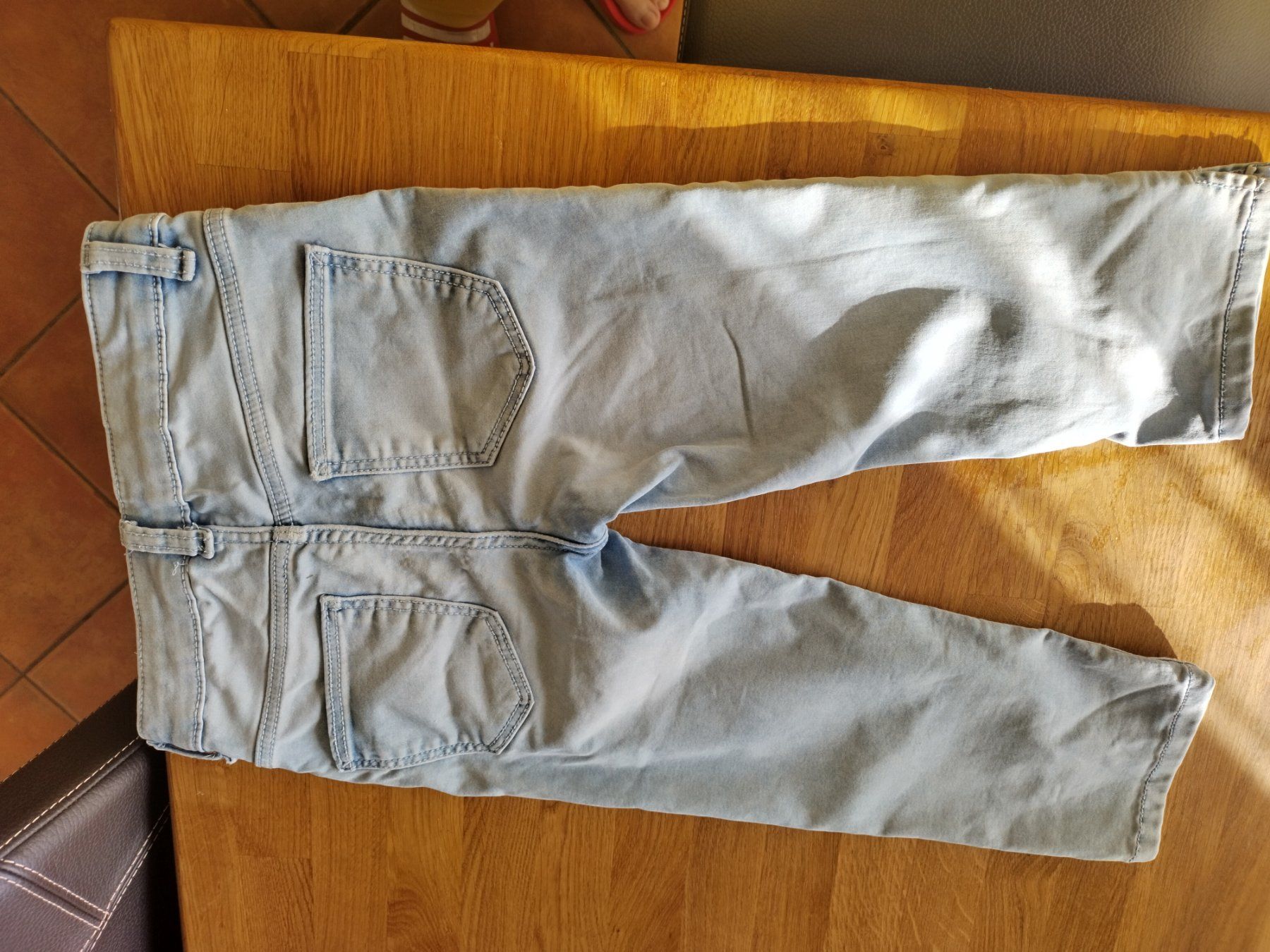 C&A Hosen: Neuwertige Capri-Jeans im hellblauen Farbton von C&A Gr. 140 – Neu (gemäss Beschreibung) aus Densbüren von TutaLarsen 1