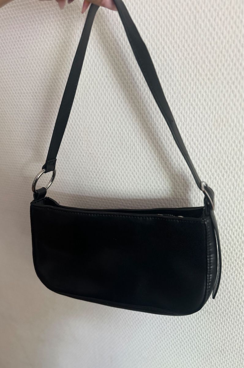 Sacs femmes: Handtasche – D'occasion à Ostermundigen par noe_rlj5