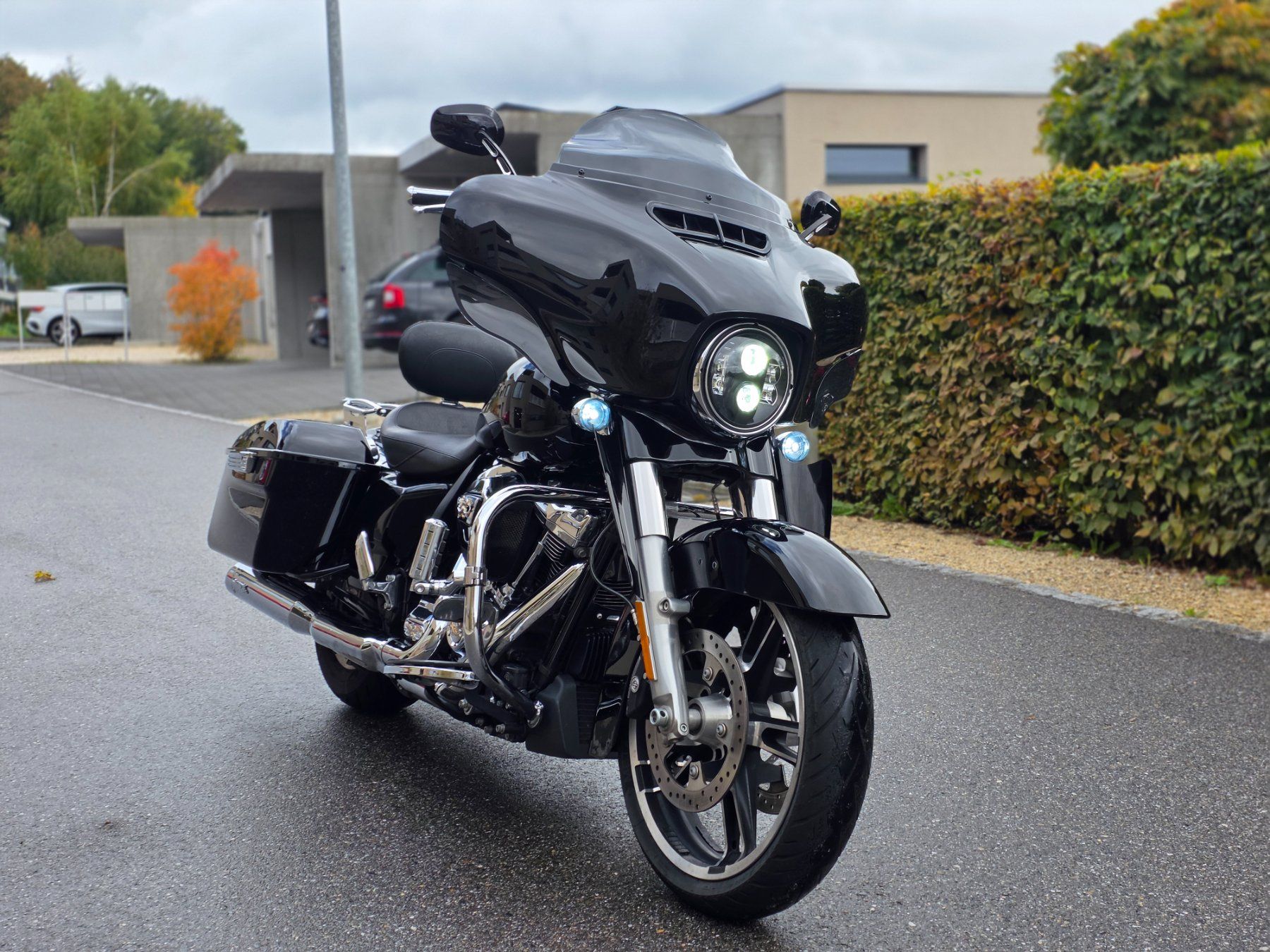 Harley-Davidson Touring: Harley-Davidson Street Glide M8 – Usato da Aarwangen venduto da glebpol 3