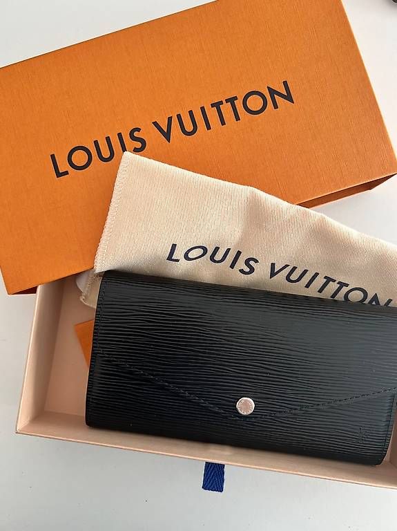 Louis Vuitton Portamonete: Louis Vuitton Sarah Wallet in edlem Epileder – Usato da Zürich venduto da SchoenGebraucht