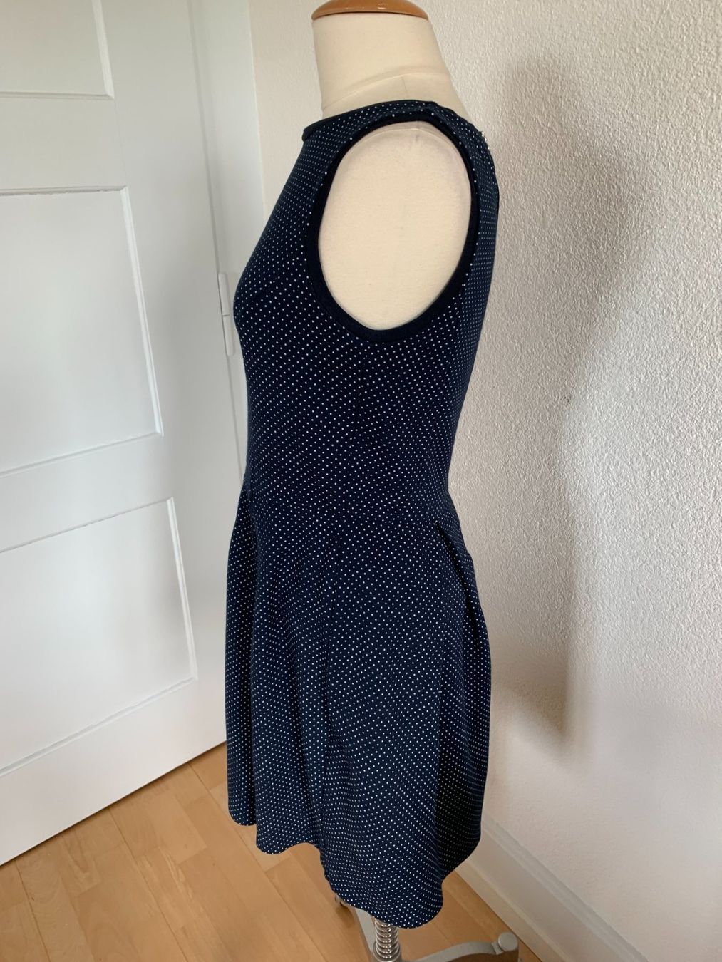 Vestiti: Intrend Damen Kleid, Gr. 38, Dunkelblau – Usato da Worb venduto da farben20zauber 2