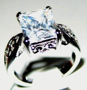 Anelli: Cubic Zirkonia / 53 – Nuovo (secondo la descrizione) da Ittigen venduto da Oner