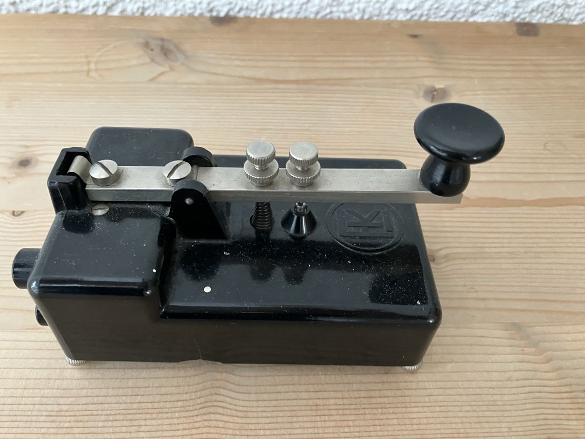 Radiocomunicazione: Morsegerät HK  Straight Key.  – Usato da Horgen venduto da Grizzly83 4