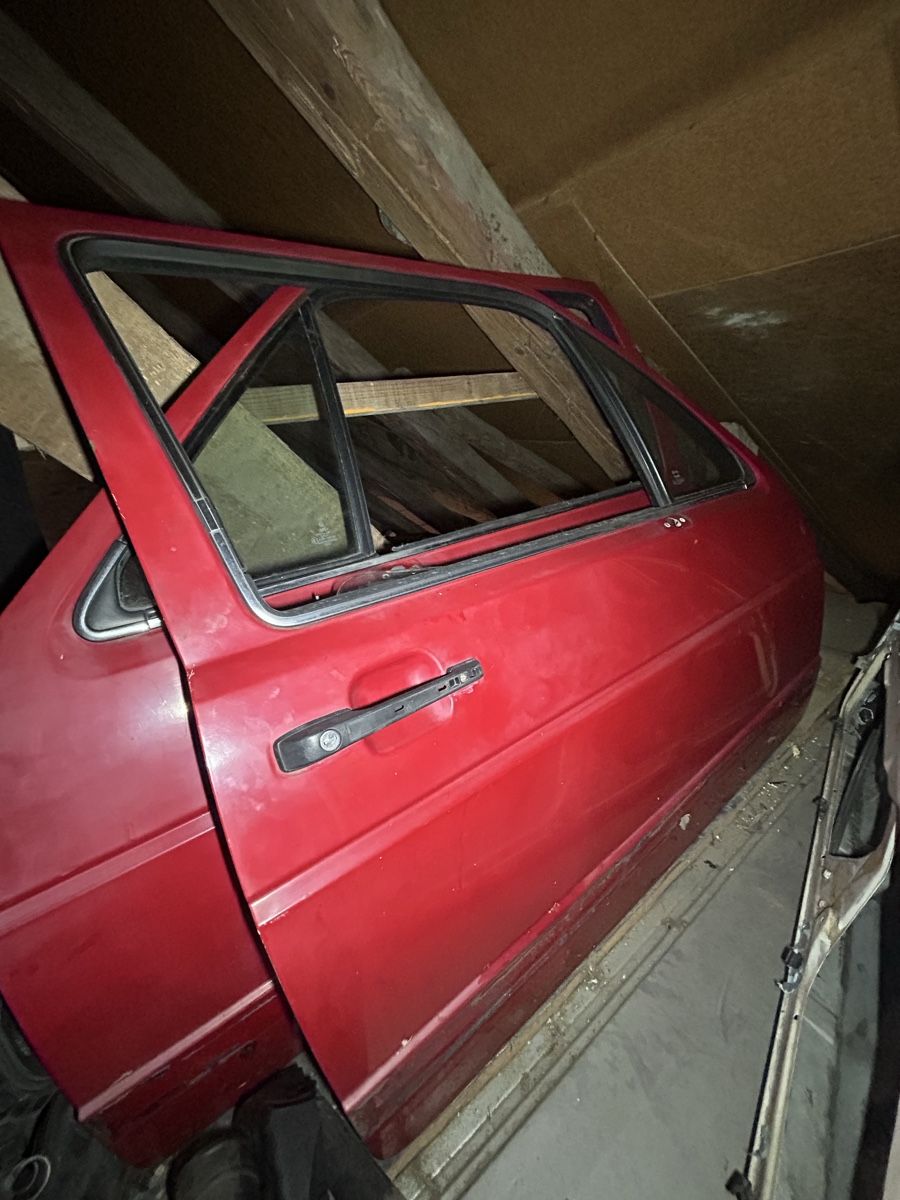VW Tutti pezzi di ricambio auto: VW Golf2 porte – Usato da Gampelen venduto da ste_r6hj