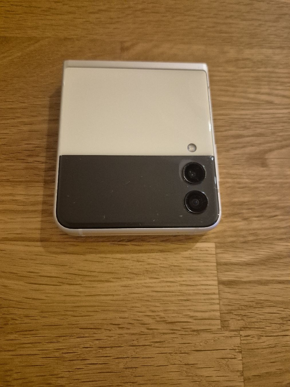 Samsung Portables: Samsung Flip4  – D'occasion à Neuendorf par Sommer.2021 1