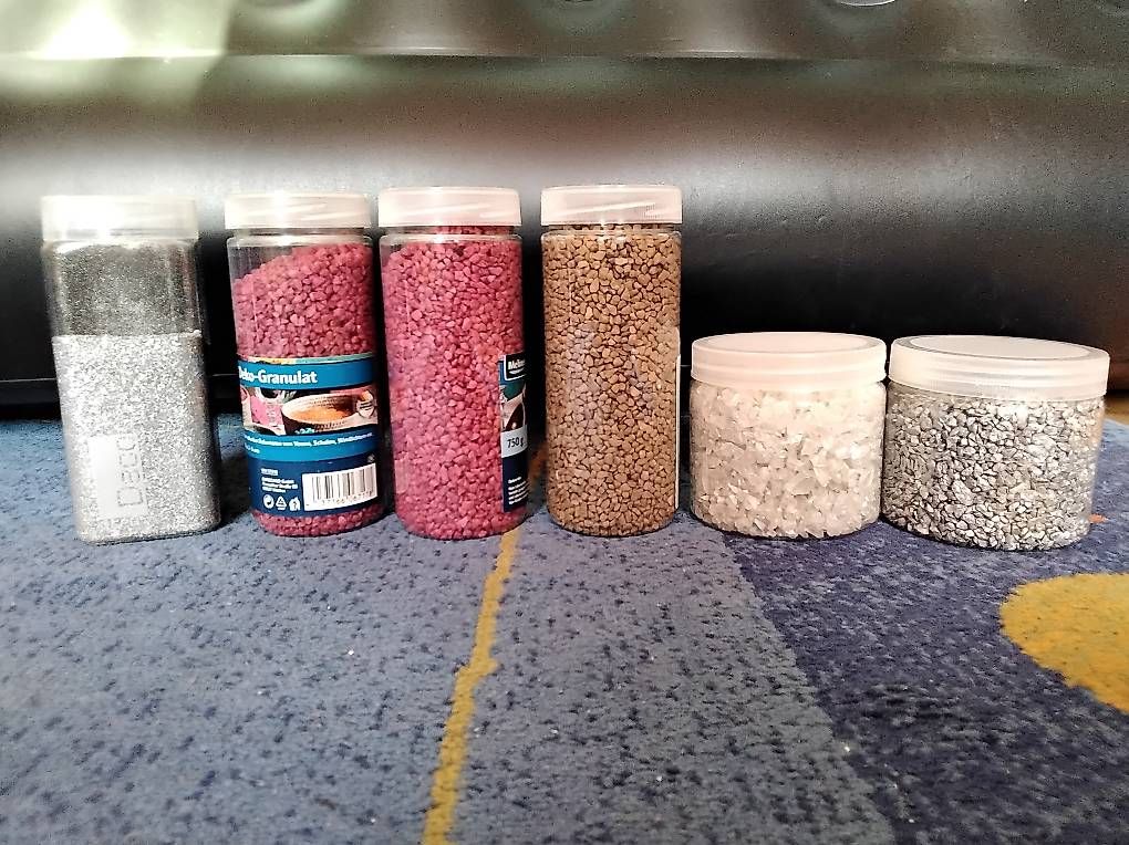 Toutes les décorations: Deko-Granulat – D'occasion à Rüti ZH par MartinaWolf