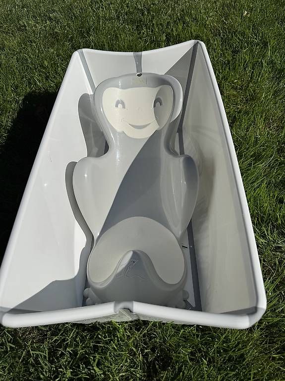 Vasche da bagno: Stokke Flexi bath Baby Badewanne mit Einlage – Usato da Grellingen venduto da adamschnei
