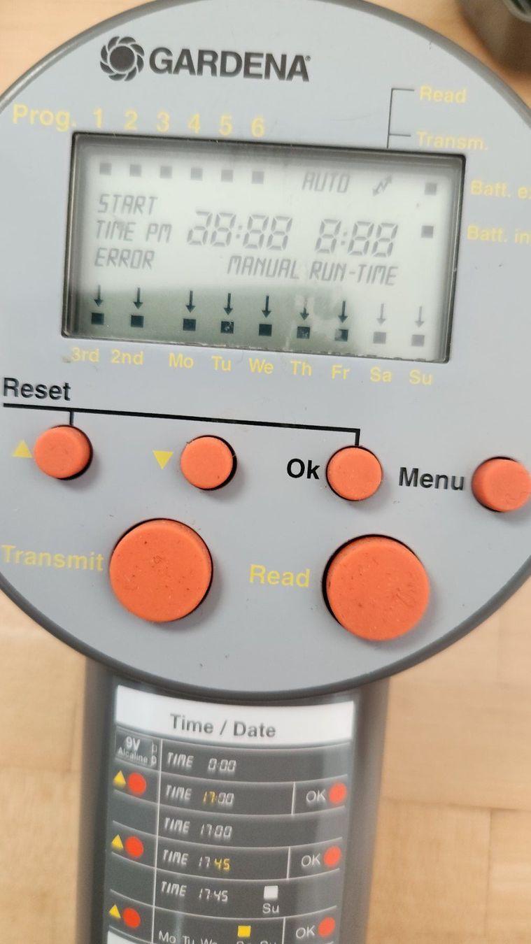 Sistema di controllo: Gardena Programmiergerät 1242-29 mit 3 Ventilen – Usato da Frasnacht venduto da readygo 1