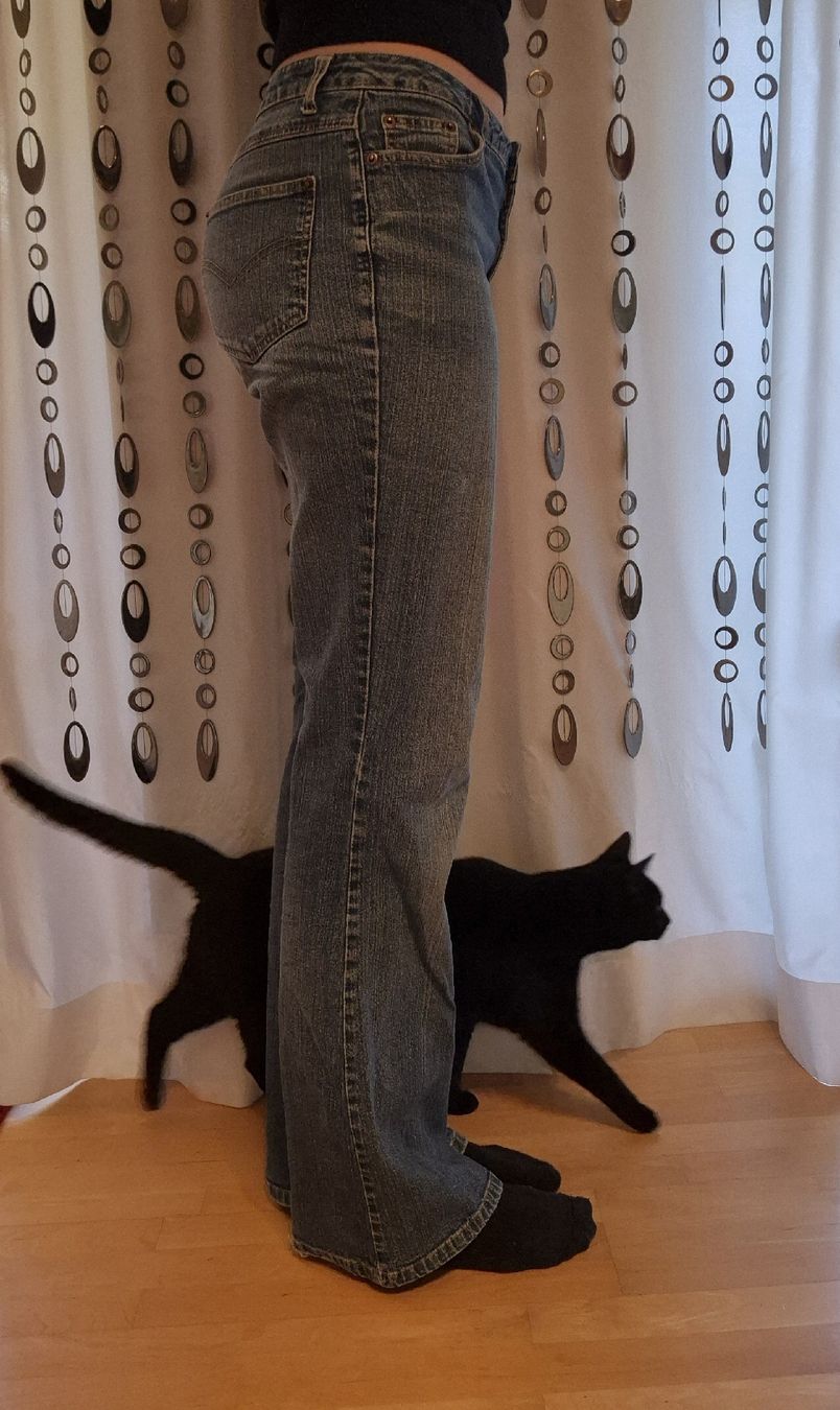 Jeans: Flared Jeans – Gebraucht aus Grabs von Secondhand_clothes 3