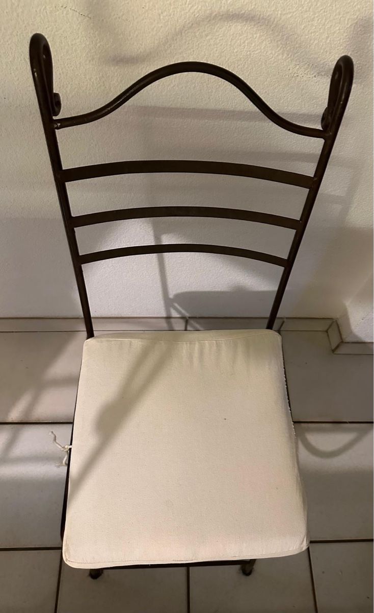 Set di tavolo e panche: Table marocaine en faïence et 4 chaises – Usato da Vessy venduto da MrPatina 4