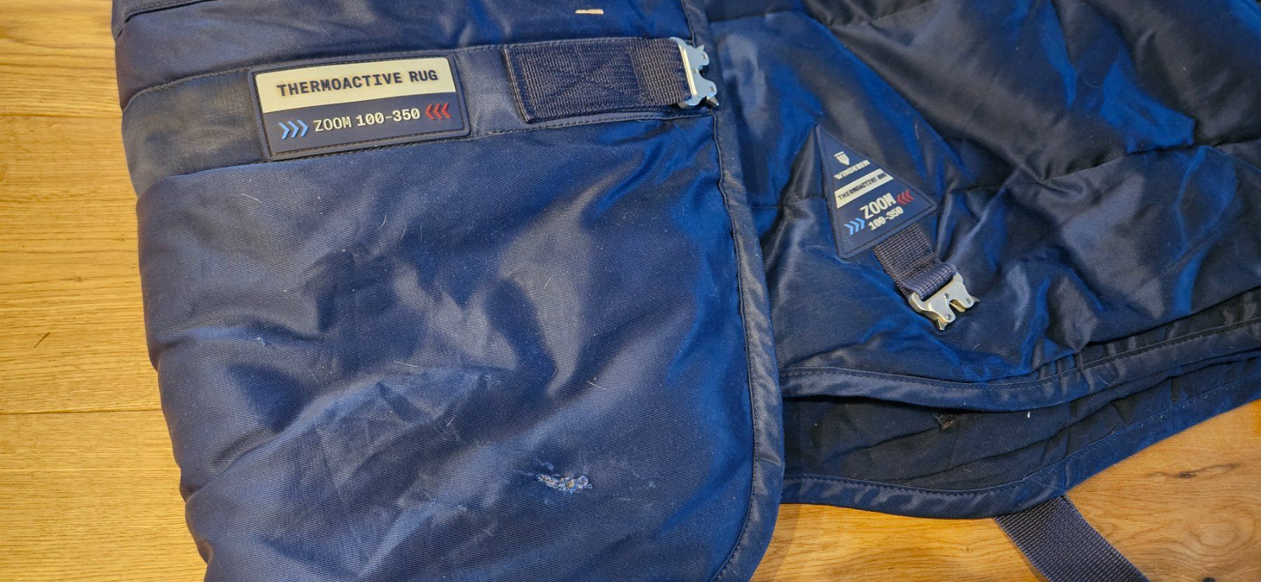 Coperte: Winderen Stalldecke, Thermoactive inkl. Halsteil, 155cm – Usato da Neerach venduto da van_s28z 4