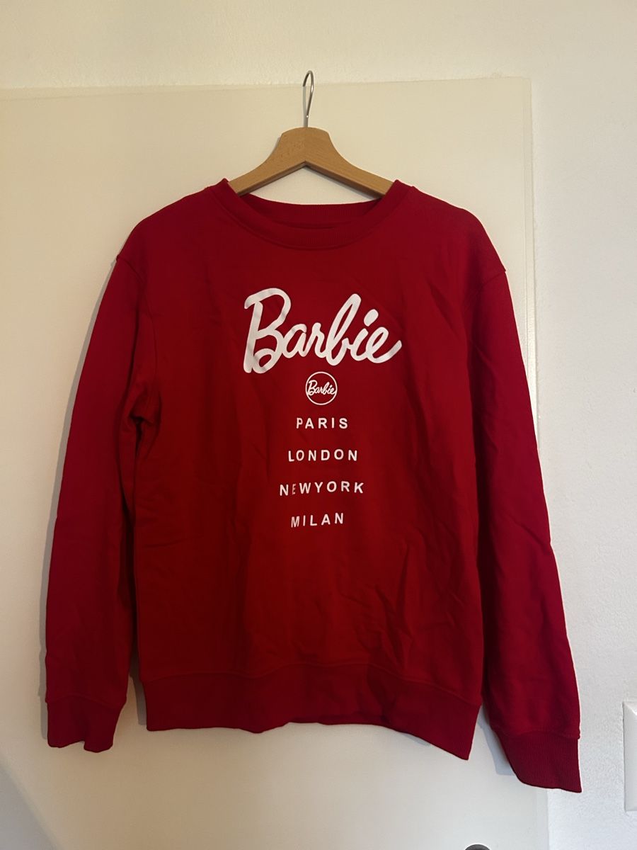 Maglioni & Felpe: Barbie x Missguided Pullover rot – Nuovo (secondo la descrizione) da Brüttisellen venduto da becca2503